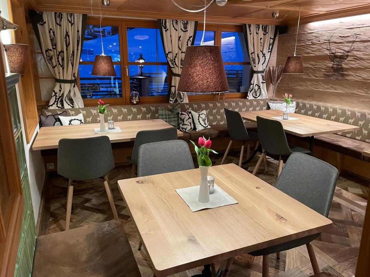 Hotel Alpenrose Gargellen Exteriör bild