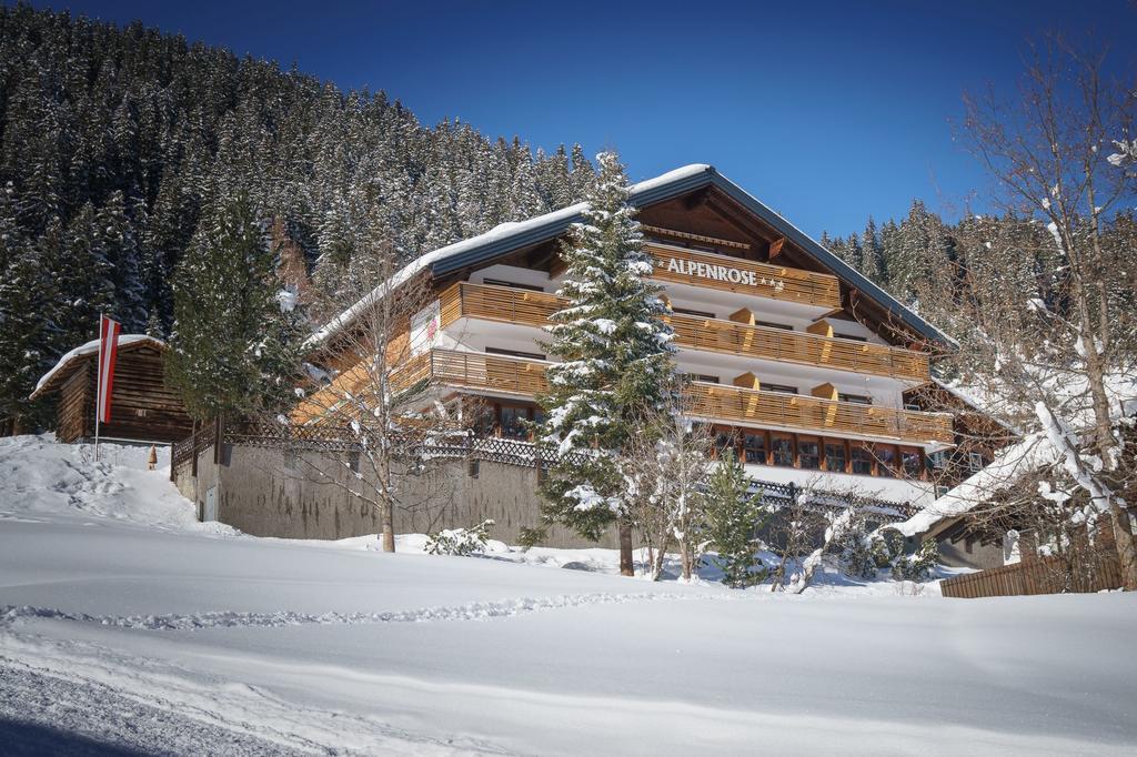 Hotel Alpenrose Gargellen Exteriör bild